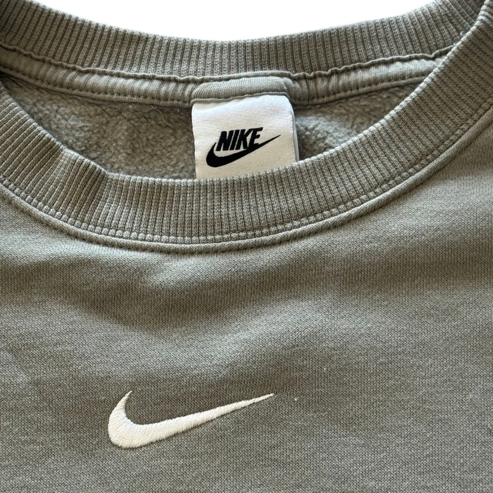 Nike sportswear essential